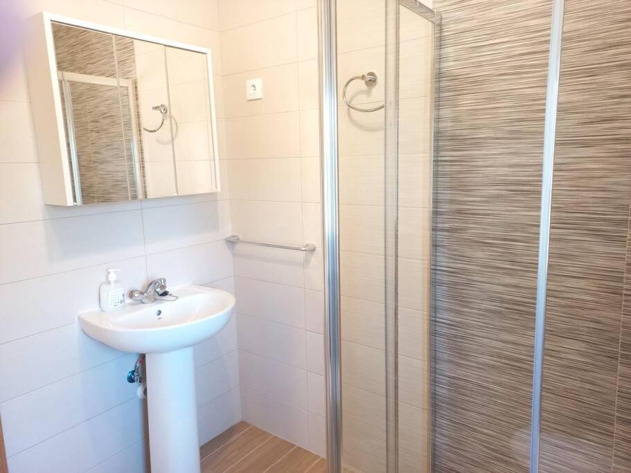 Casa Encarnacion, Espacio De Luz Apartment Ávila Luaran gambar